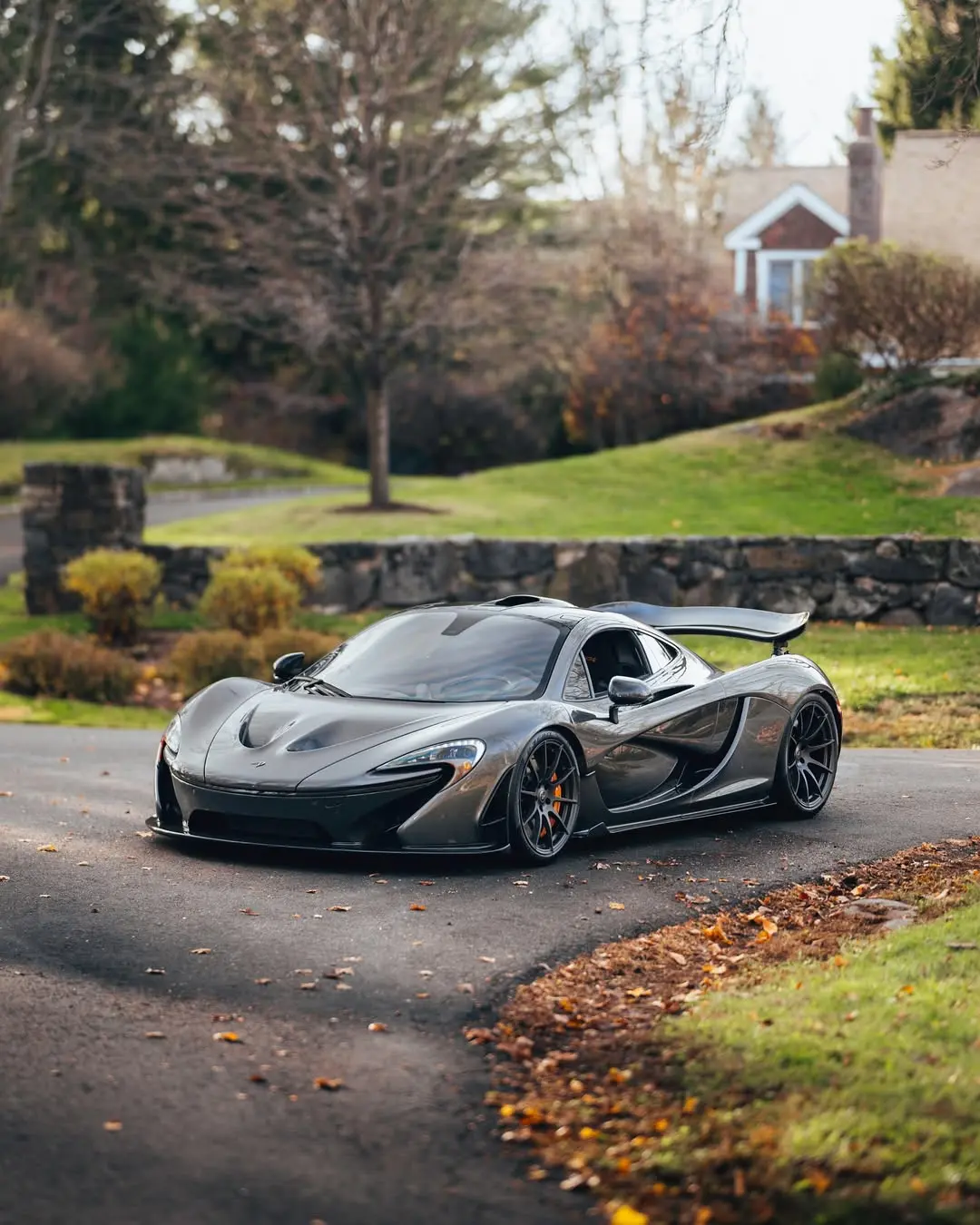 merci/p1 McLaren P1 | Flexible Hypercar Leasing with Putnam